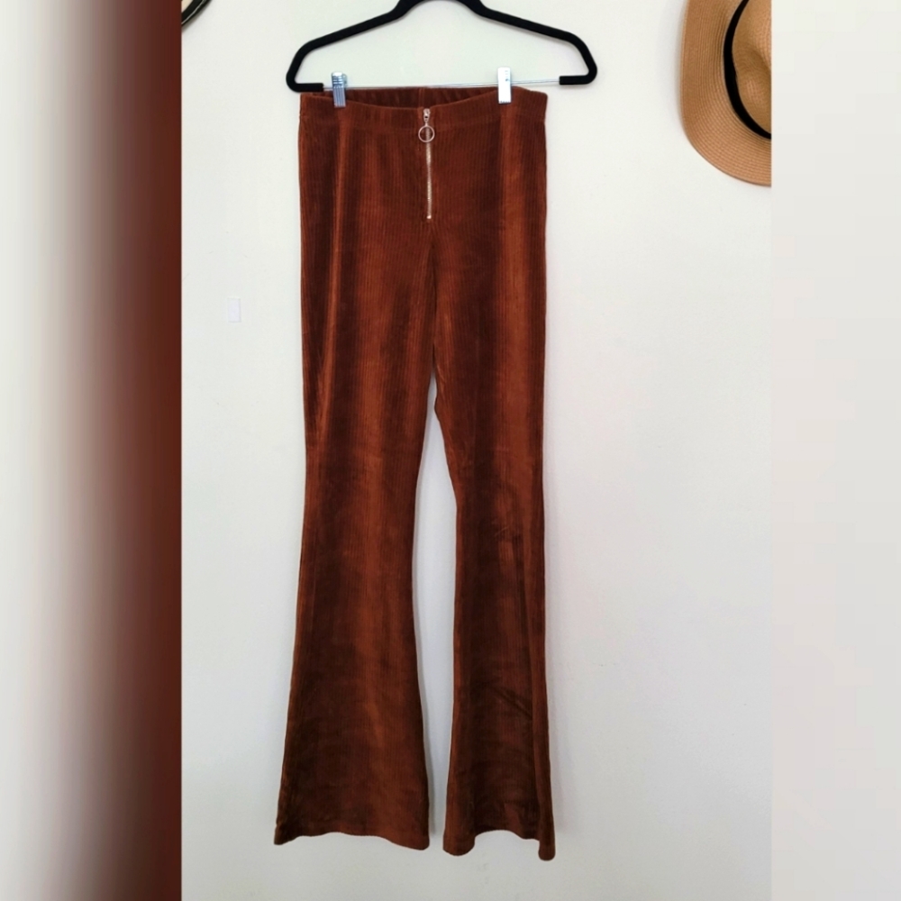 Wide leg velvet pants Calzedonia!
